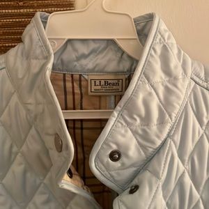 LL Bean women’s quilted vest. Size Medium Petite